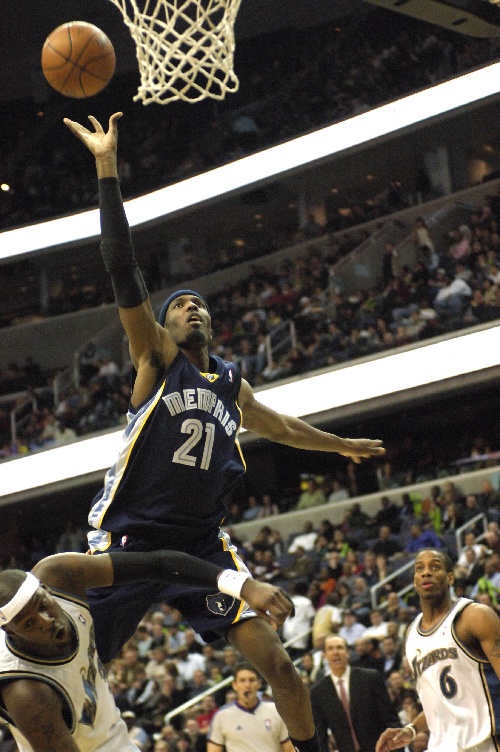 爱游戏登录入口-离谱！里程碑夜华盛顿奇才篮板制胜关键时刻孟菲斯灰熊备战西甲，转会期华盛顿奇才备战欧冠 